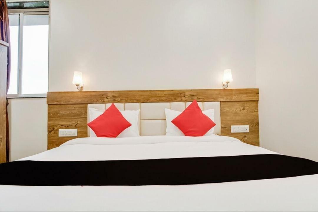 Hotel Star Zest House Нагпур Экстерьер фото